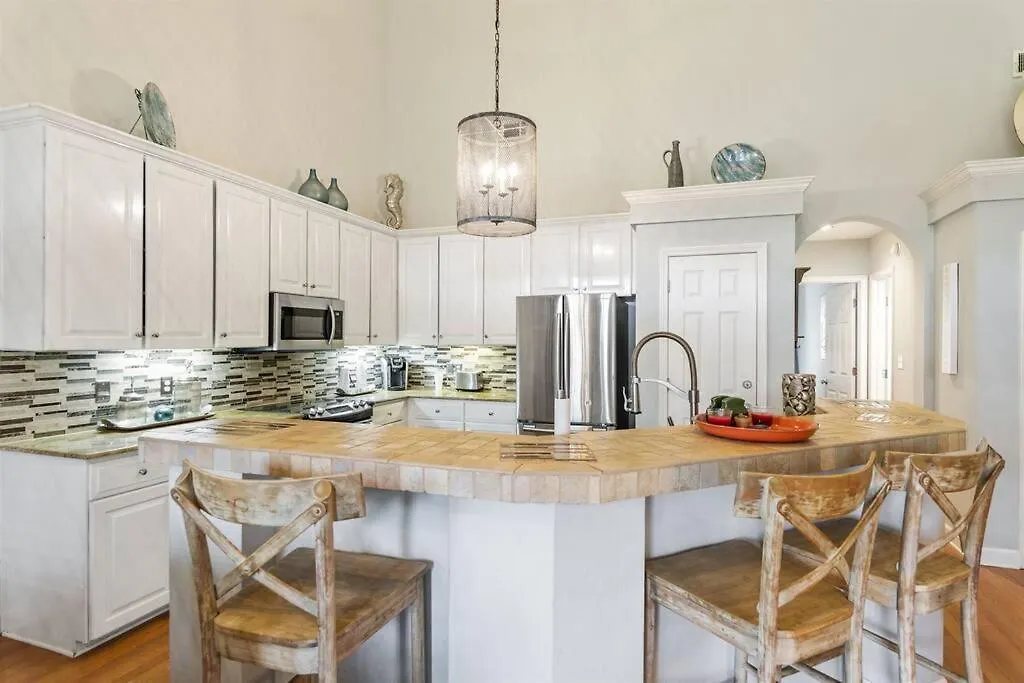 4 Bedroom - 3 Ba Townhouse Walkable To Pool Destin 0*,  United States