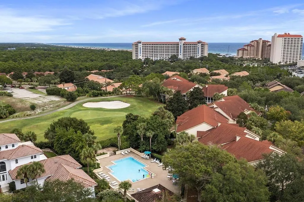 Apartment 4 Bedroom - 3 Ba Townhouse Walkable To Pool Destin United States