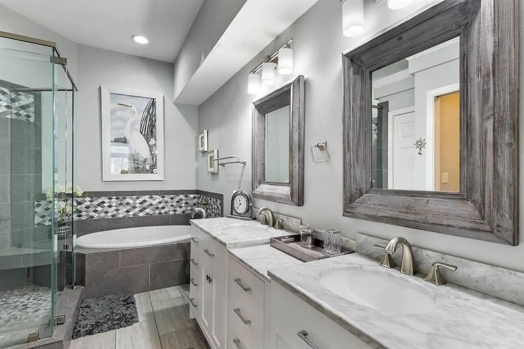 4 Bedroom - 3 Ba Townhouse Walkable To Pool Destin 0*,  United States